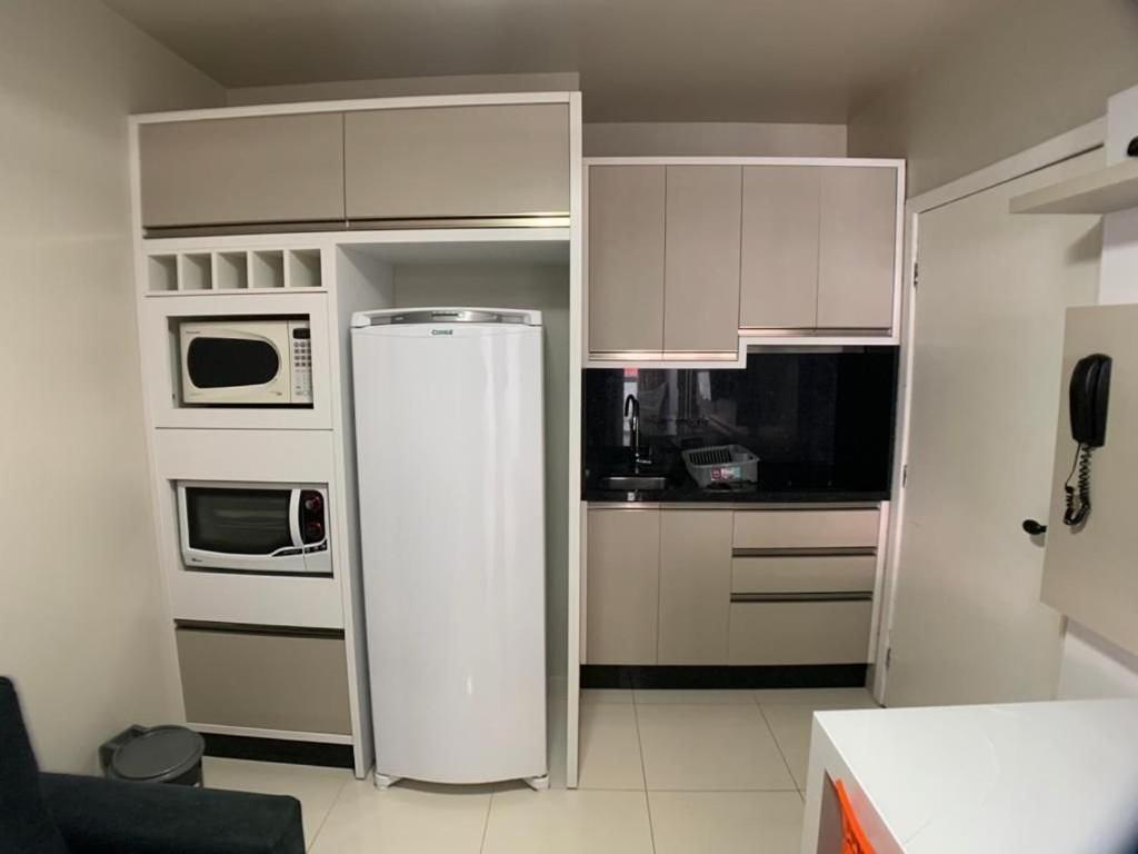 Maravilhoso Apto Com Vista Mar E Piscina-Hb03F Florianopolis Ngoại thất bức ảnh